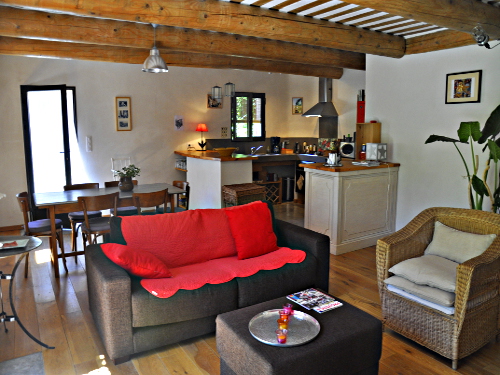vue d'ensemble salon cosy